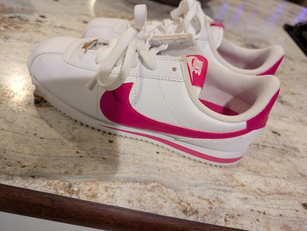 Pink nike Cortez