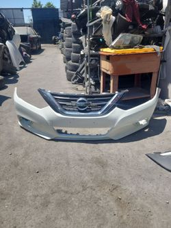 2016/2017/2018 Nissan Altima Front Bumper Cover