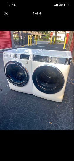 Washer dryer set