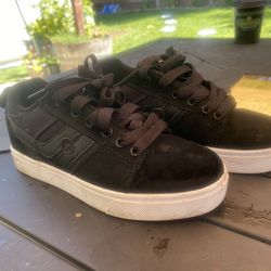Size 3 Heelys 