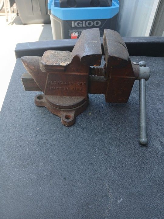 Bench Vise Columbia D63 1/2 Vise