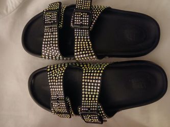 Sandles Size 9 Women