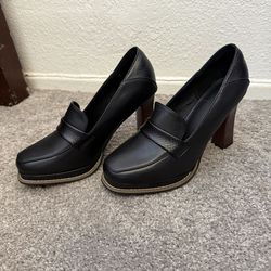 Women’s Heels 👠 7.5