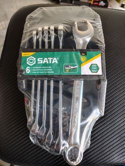 SATA 6 combination wrench set / NEW $15