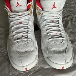retro jordan 12 chinese new year white red Men size 9