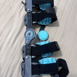 Knee Brace 