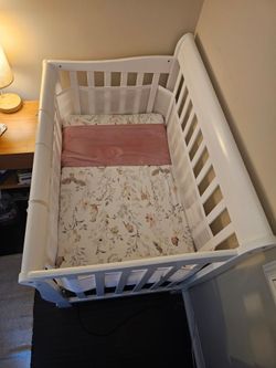Mini Crib - All Included