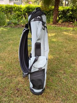 New Jones Sunday golf bag with double shoulder strap