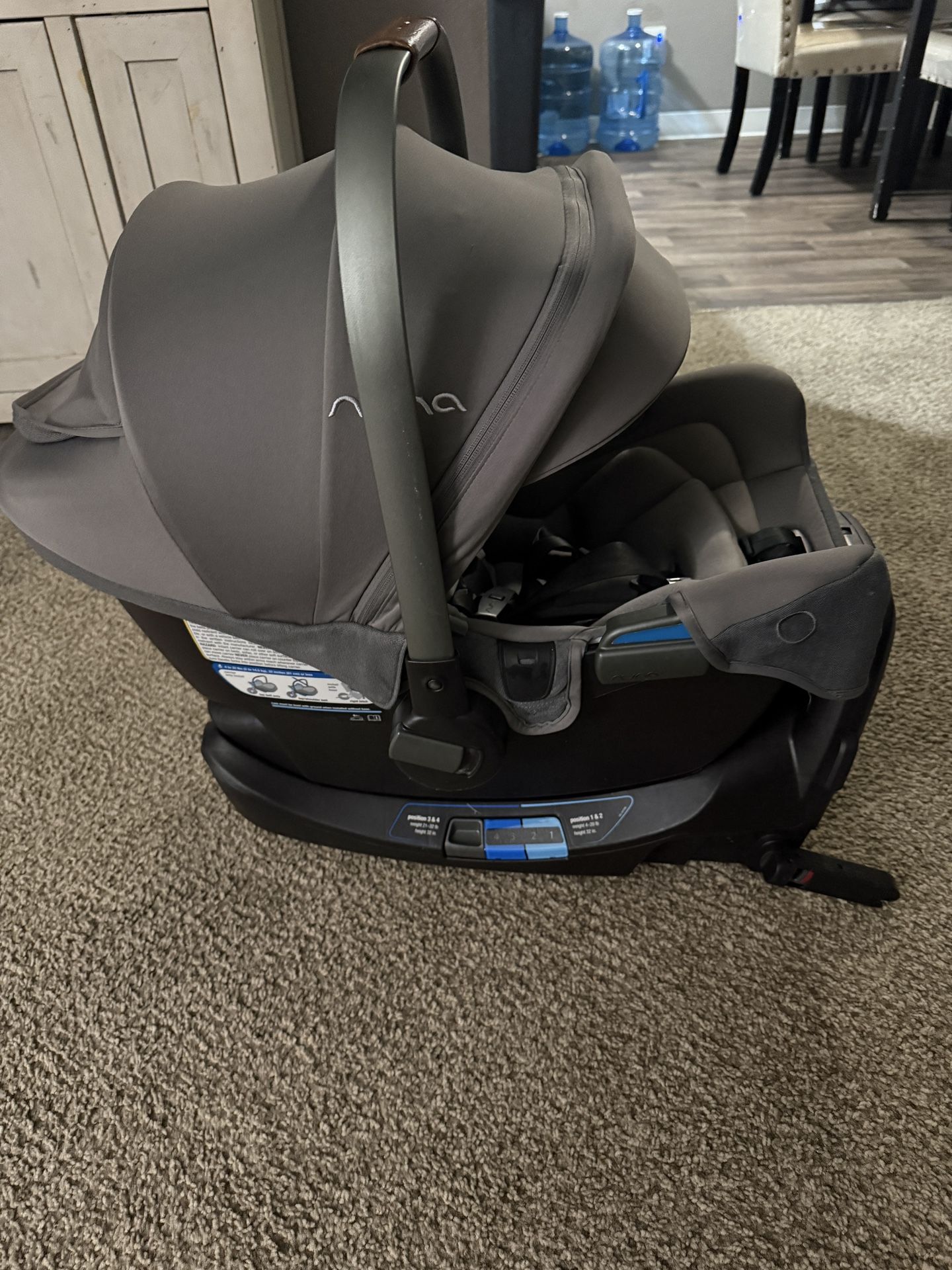 Nuna PIPA Rx With Base