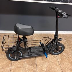 550 Watt E-Scooter With Seat And Double Baskets 20mph