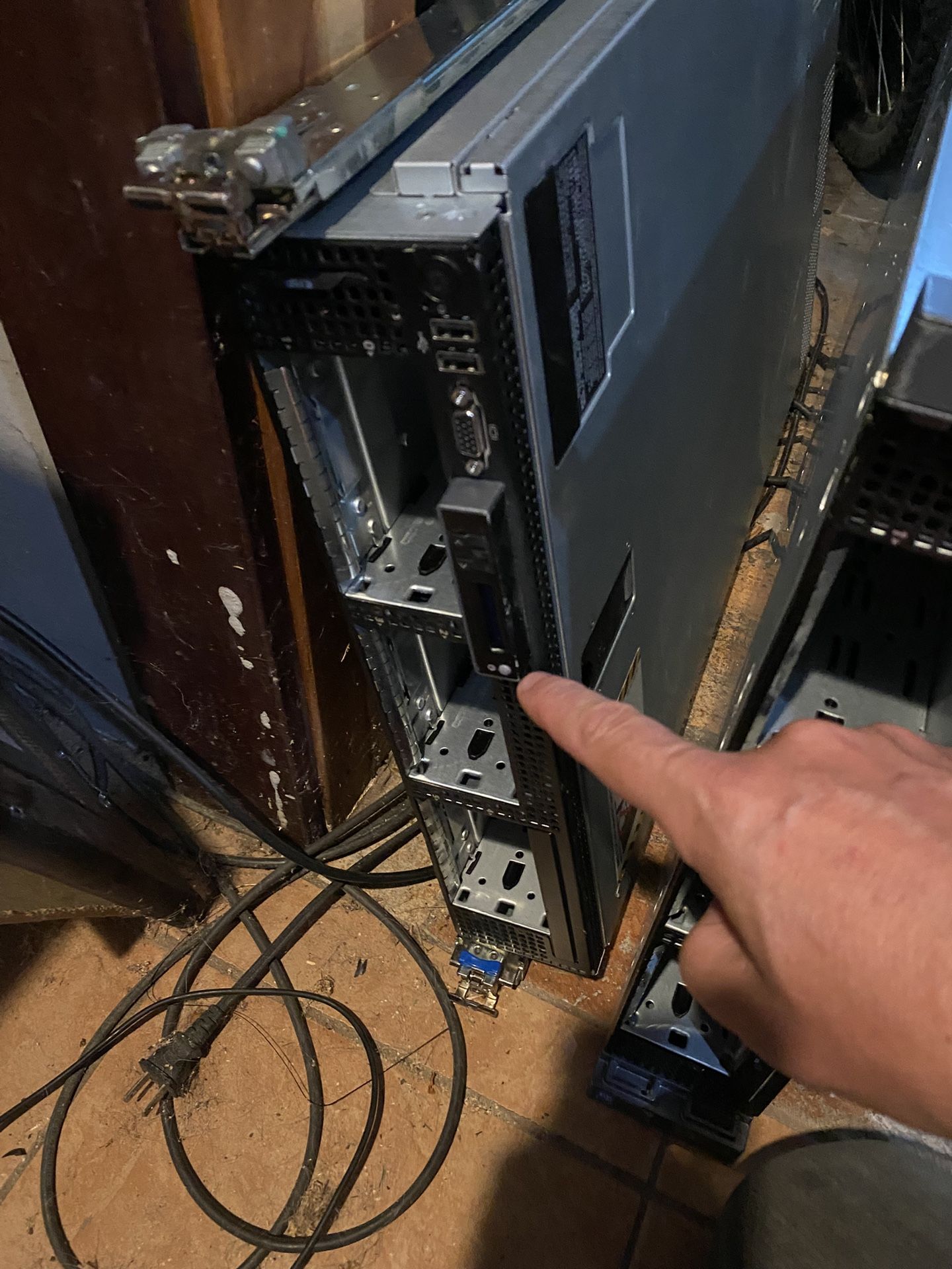 DELL R710 server