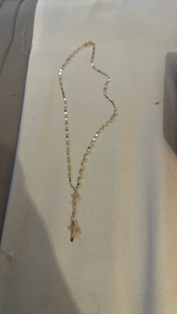 Cadenita delgada de oro de 14 KT