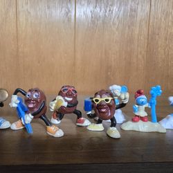 California Raisins & Smurf Figurines