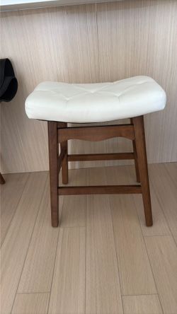 4 bar stools