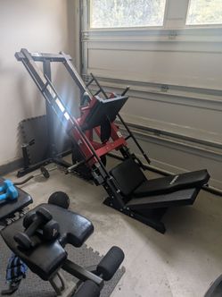 Leg press and hack squat machine