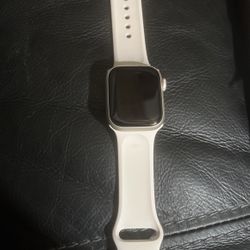 Apple Watch  Series 9 Starlight 