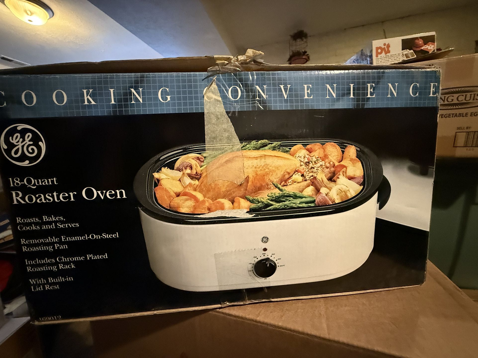 Brand New 18 Quart GE Roaster Oven