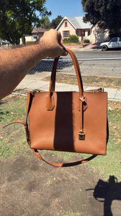 ✨Micheal Kors Mercer Large Convertible Tote - Cognac Brown✨🤎