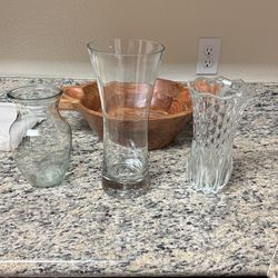 3 Vases