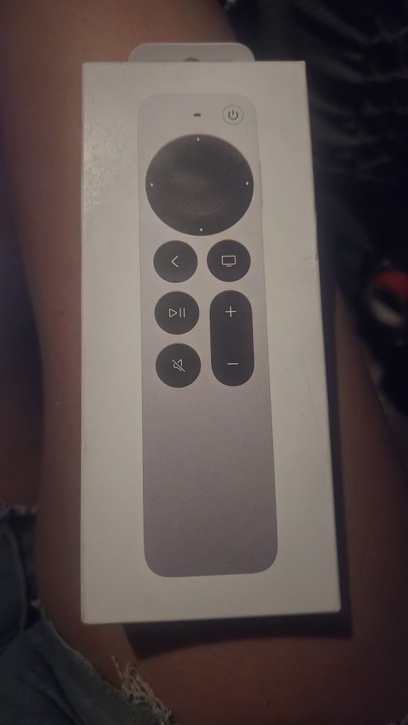 Apple Siri Remote 