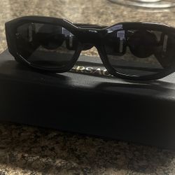 SELLING VERSACE MEDUSA 2024 SUNGLASSES OR BEST OFFER