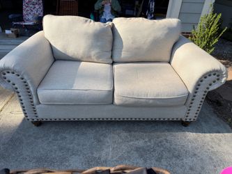Beautiful Couch in very good condition