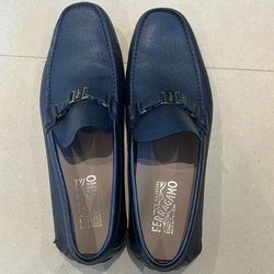 Salvatore Ferragamo Gancini  Driver Loafers Navy Textured Leather Men’s