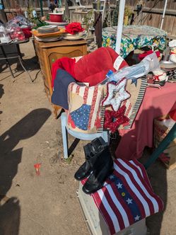 Blankets Towels Place Mats Etc