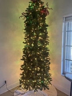 Pre Light 7 Foot Christmas Tree 