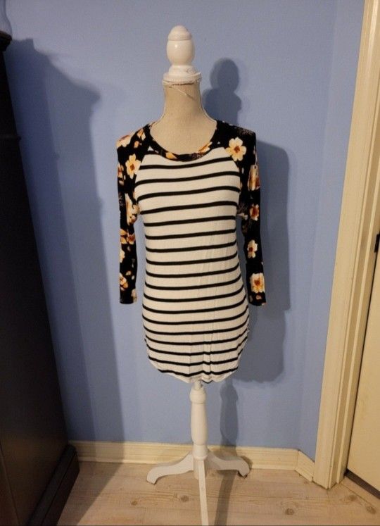 First Look Small Womens Top
