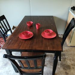 Dining Table 3 Chairs 
