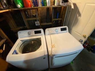 LG White Washer And Dryer