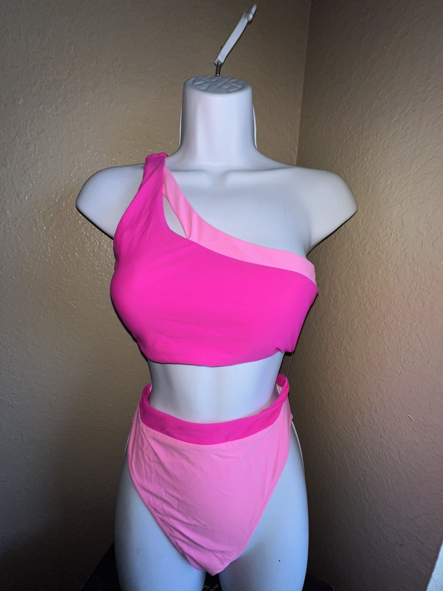 Bikini bundle 3 sets for $25 or 1 for $10