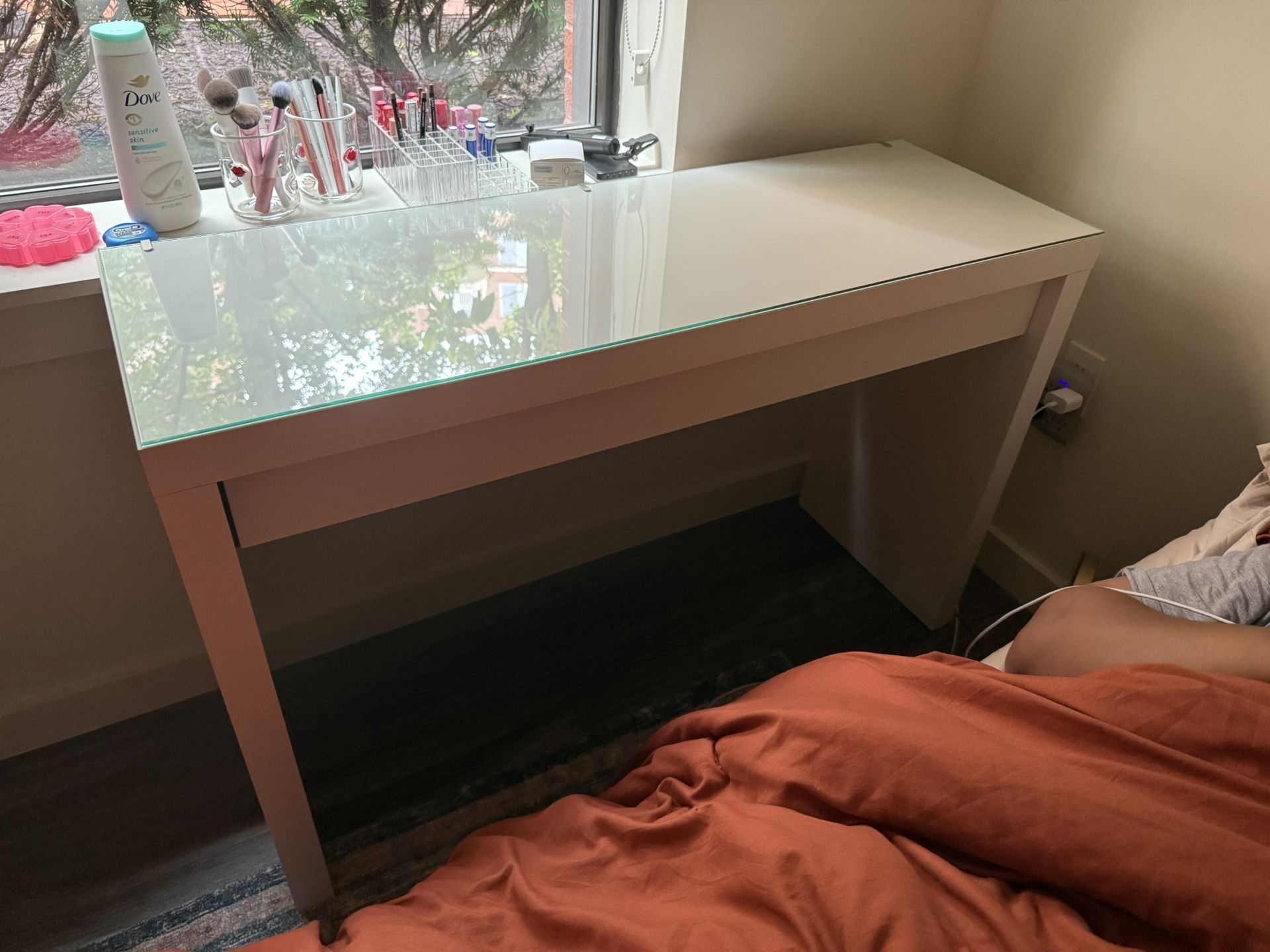 IKEA MALM Table