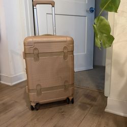 CalPak Carry-On Luggage
