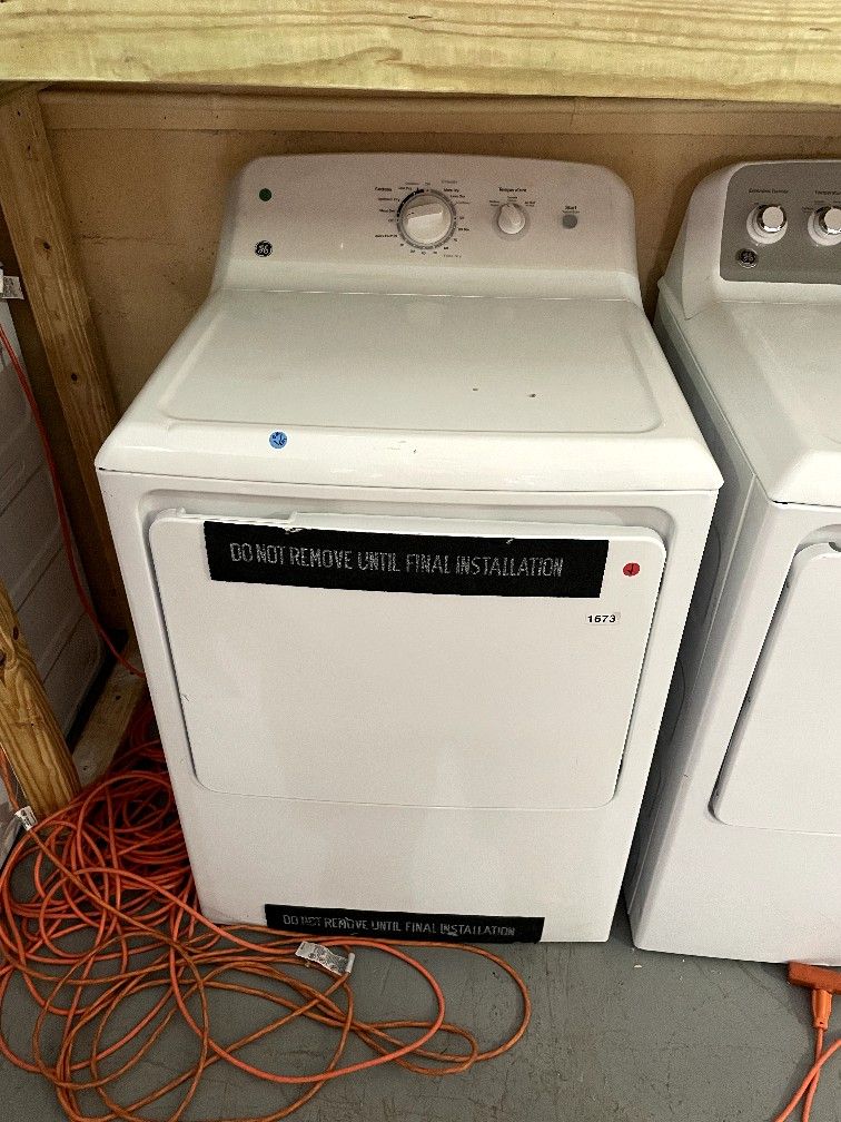 GE 27” FRONT LOAD FREE STANDING DRYER WHITE $300