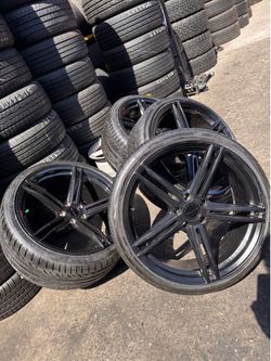 20 inch rims 20x8.5 front 20x10.5 rear (5x114)