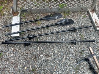 Yakima roof rack bars and mounts