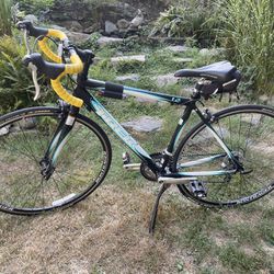 Trek Road Bike 52cm