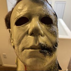 NWOT Halloween Kills Michael Myers Mask by Trick or Treat Studios