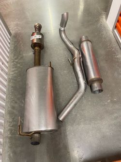 2025 Ford f1:50 Exhaust System Parts Lot