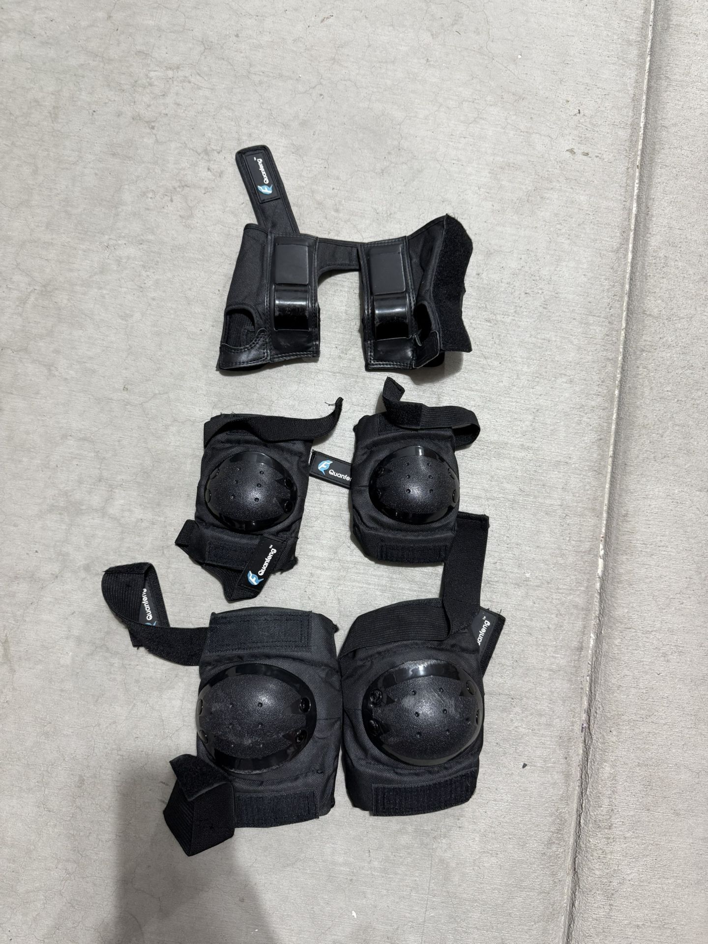 Kids Full Pad Protextice Gear Set – $10