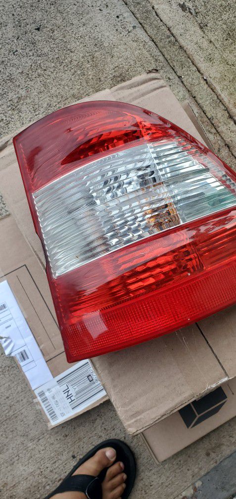 Mercedes Right Tail Light 