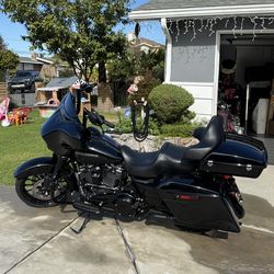 2018 Harley street glide blk out special