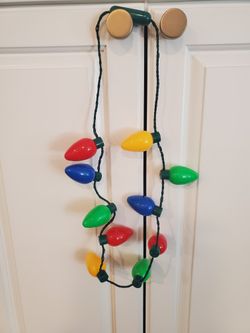 RARE Coolites Flashing LED Christmas Light Bulb Necklace Large Bulbs Light Up Necklace Unisex