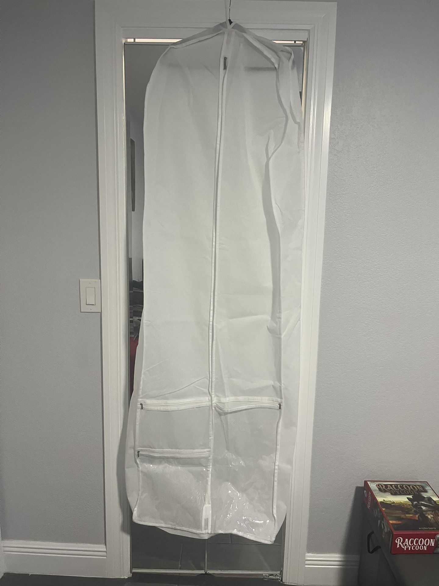 Bridal garment bag