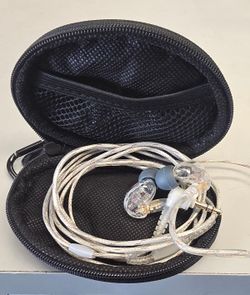 Shure  SE 215  wired headphones