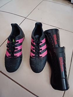 Soccer Cleats And Shin Gards Size 3