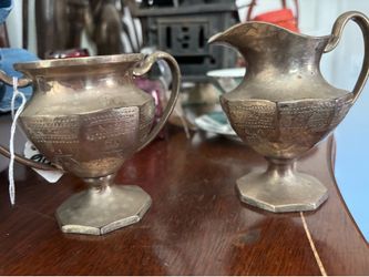 Sugar and Creamer Set
