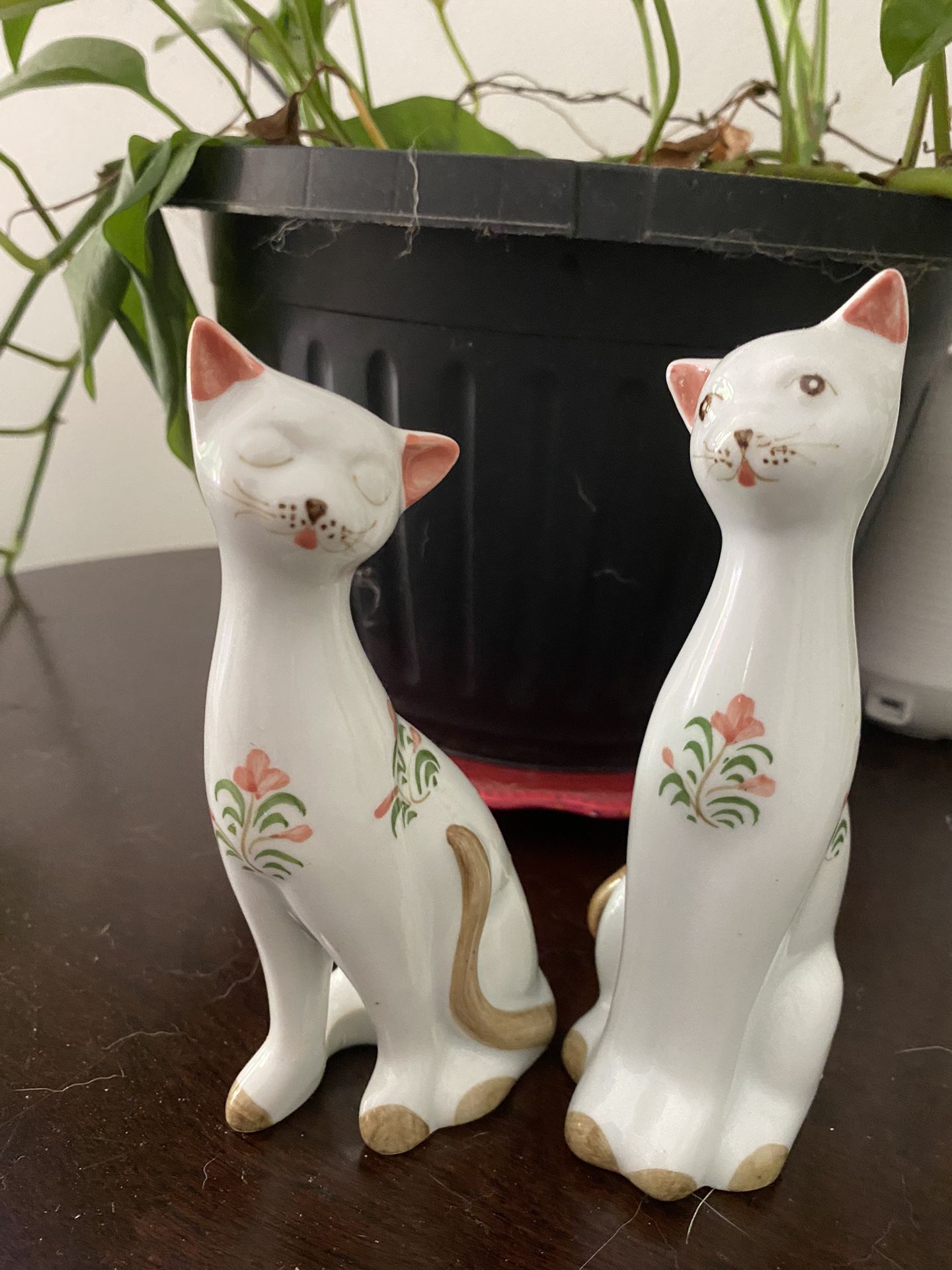 2 Vintage Ceramic Cats